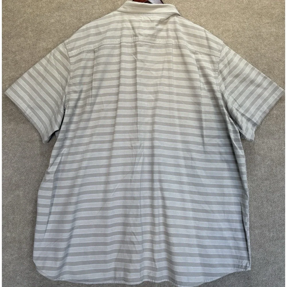Carhartt Men's 2XL Shirt Gray Strips Button Down Workwear Loose Fit Short Sleeve